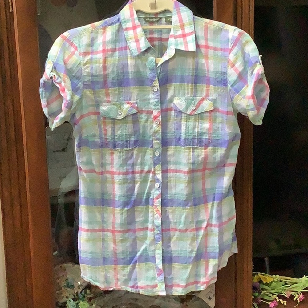 Eddie Bauer plaid bottom down short sleeve shirt